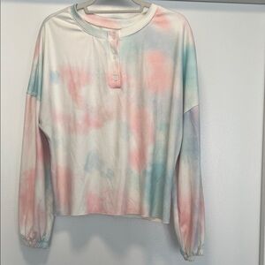 Tie-Dye Long Sleeve Sweatshirt